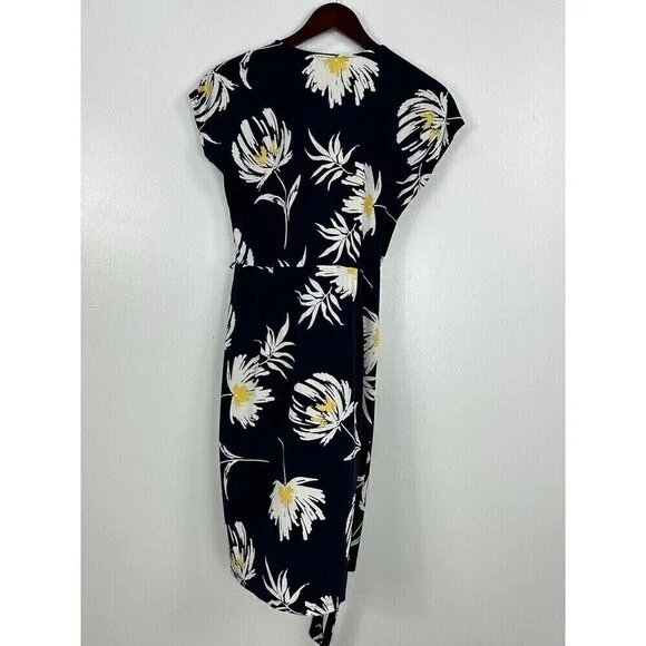Maggy London Women Sz 8 Navy And Yellow Tropical Floral Cap Sleeve Wrap Dress N4 - Picture 2 of 11